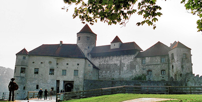 Burg von vorn