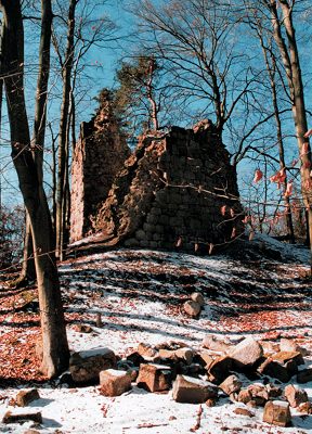 Bergfried vor der Sanierung