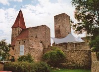 Tor, Kapelle, Bergfried